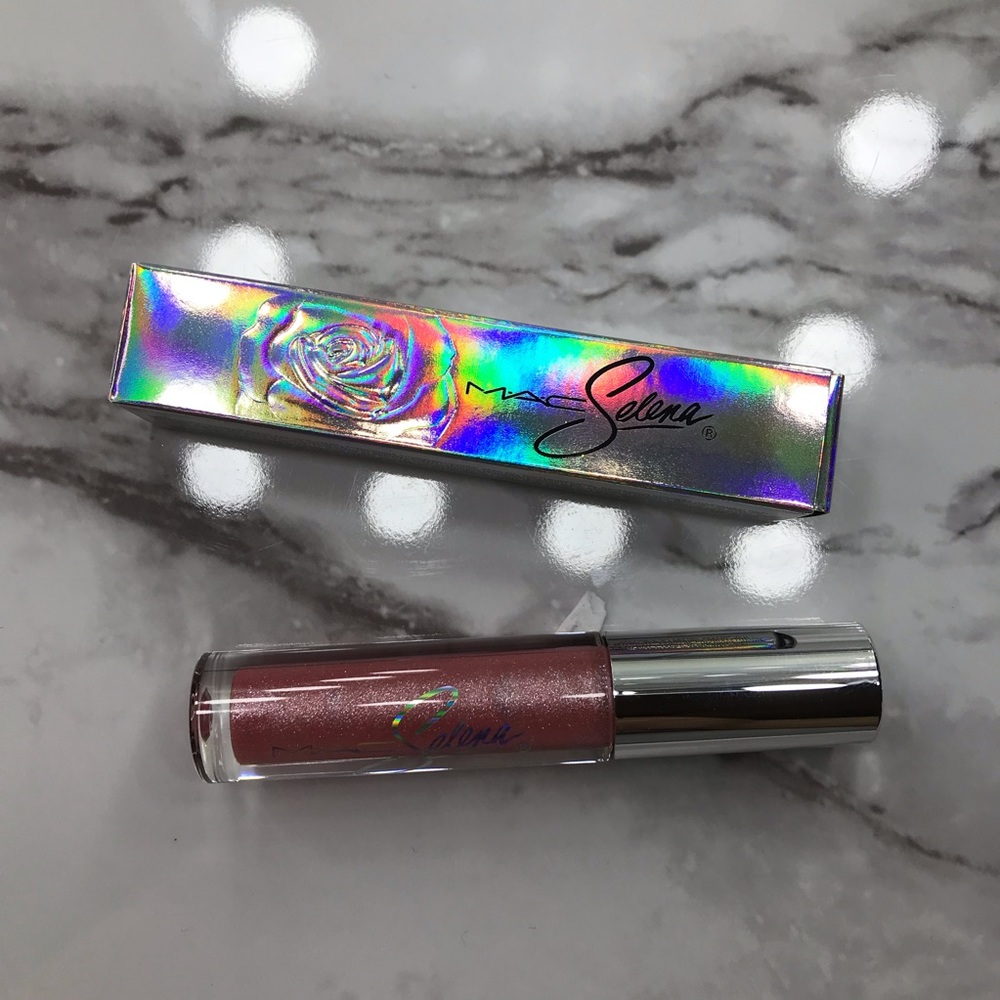 MAC x Selena Bidi Bidi Bom Bom Lipglass